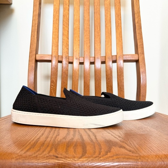 Rothy’s Honeycomb, Round Toe, Slip On Sneakers In Black, Size 9.5 - Picture 2 of 9